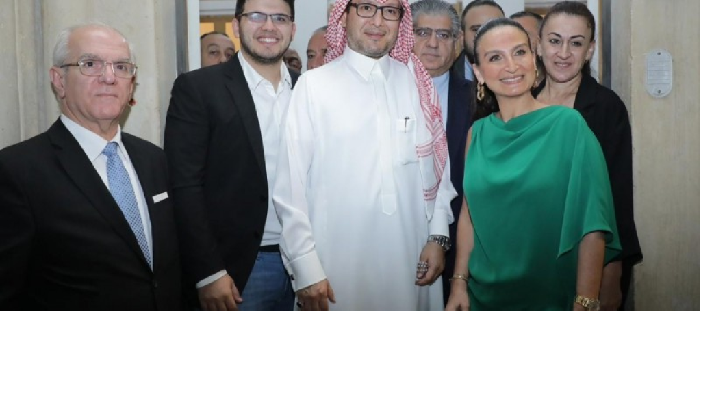 البخاري في دارة سكاف، مثمّناً علاقة الملوك والامراء في مدينة الامراء