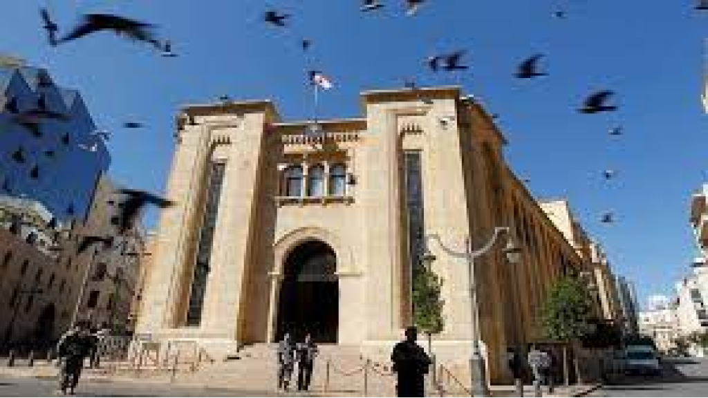 إلغاء الحوار يرهن البلد بالتسويات الخارجية.. وجلسة اليوم لن تتحوّل رئاسية