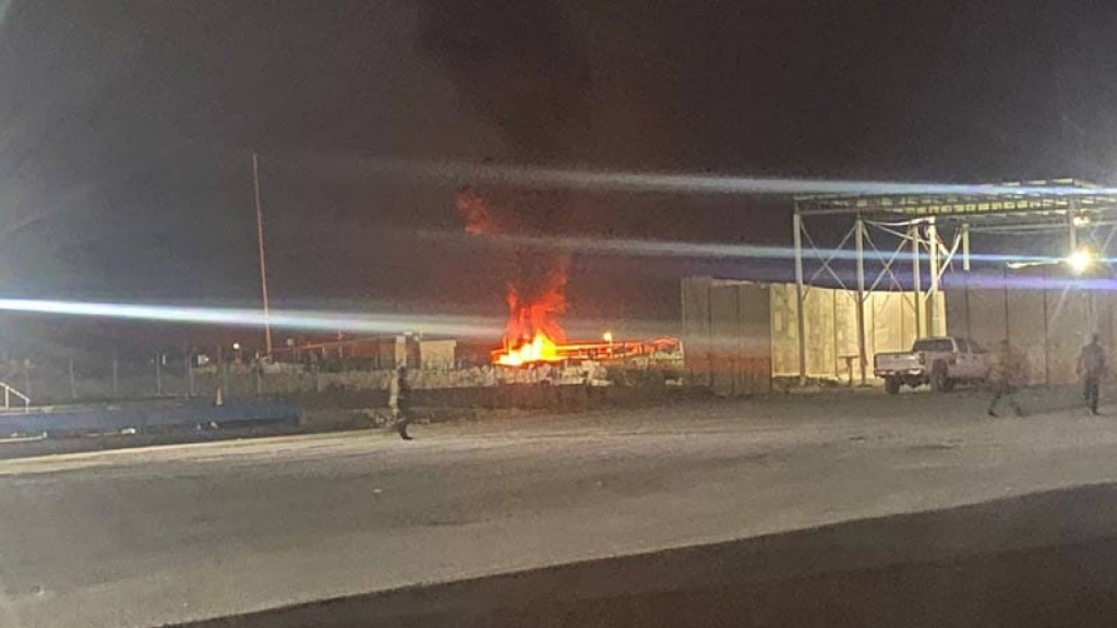 قصف قافلة دعم نفطية عراقية إلى لبنان