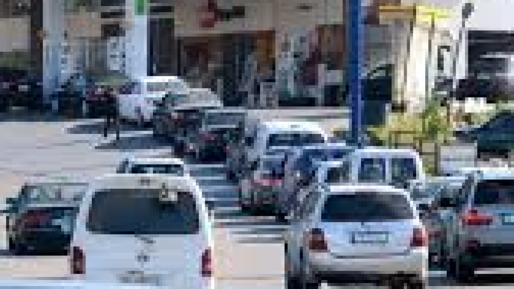 عجقة على محطات الوقود…ولكن من نوع آخر