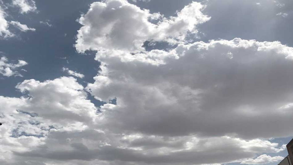 طقس متقلب مع إحتمال تساقط الأمطار… إليكم التفاصيل