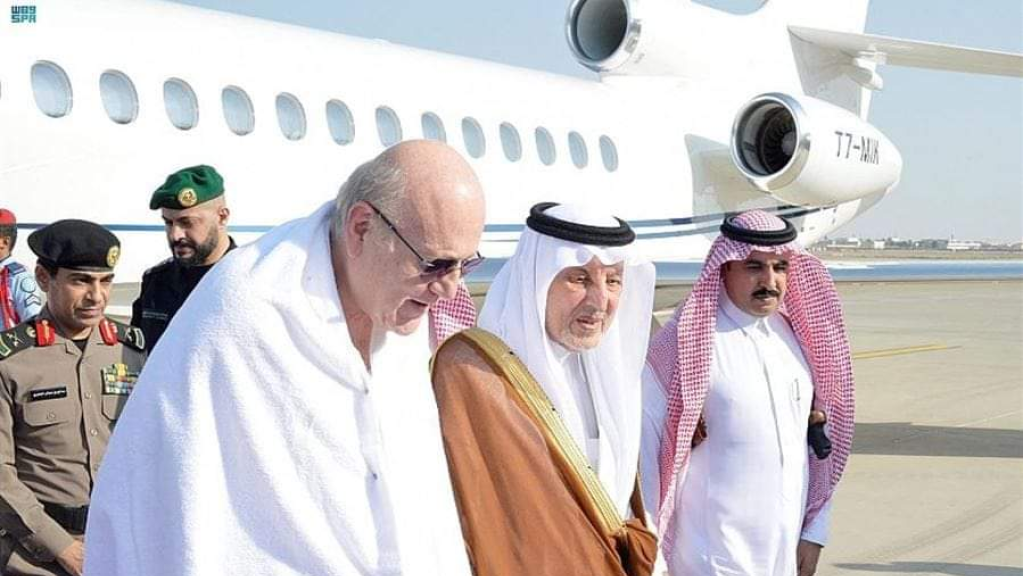 ميقاتي يؤدي العمرة ووكالة الأنباء السعودية تمنحه لقب “الفخامة”