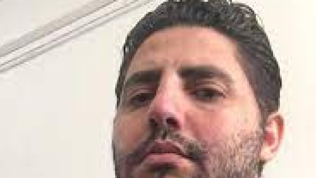 بعد قرار توقيفه عن العمل.. هذا أول ردّ من القاضي شادي قردوحي