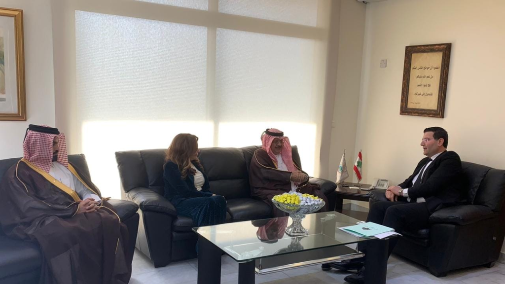 وزير الزراعة خلال استقباله السفير القطري في لبنان و السفيرة اللبنانية في قطر 