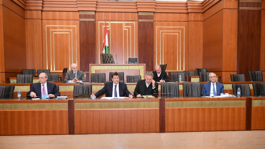 لجنة المال تكرر المطالبة بالأرقام وكيفية إعادة الحقوق للمودعين وترفض شطبها..   وكنعان يكثّف الجلسات ويدعو الحكومة الى جلسة مالية نقدية الأسبوع المقبل 