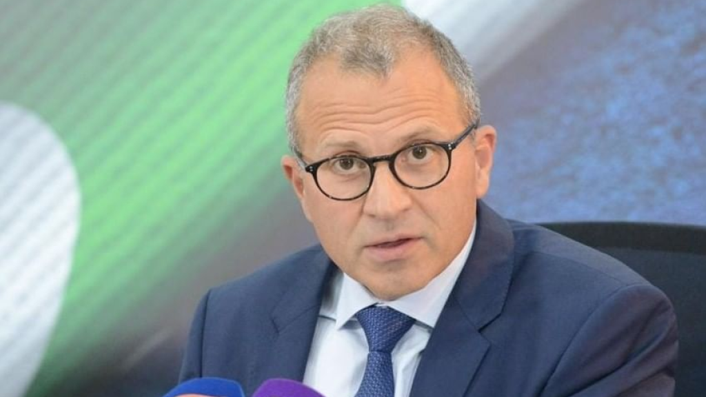 باسيل طلب بحزم وقف الهجوم على الحزب!! 