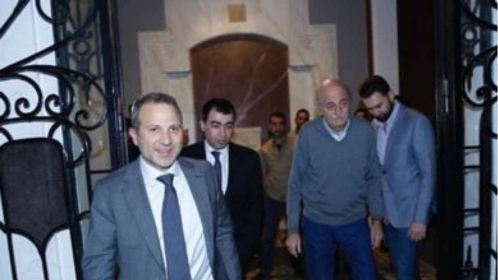 التلاقي بين جنبلاط وباسيل لا يتوقف على إسم بعينه !