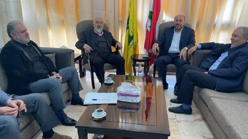 حزب الله وحماس ناقشا آخر المستجدات على الساحة الفلسطينية 