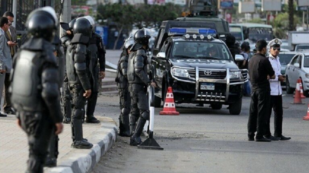 العثور على 4 جثث في غرفة بفندق شهير ..