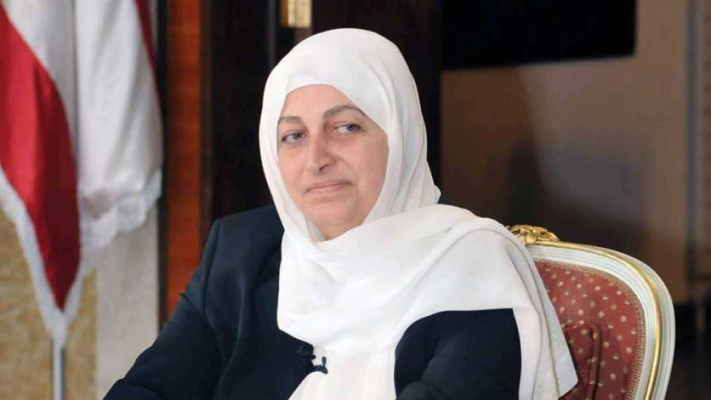بهية الحريري تعايد معلماتها بعيد المعلم