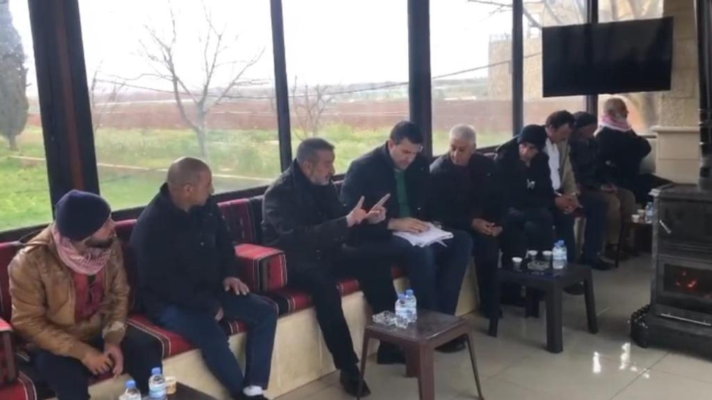 الوزير الحاج حسن يؤكد خلال استقباله وفودا في دارته في شعت  على ضرورة انتخاب رئيس للجمهورية اليوم قبل الغد، لان اللحظة التي تعيشها البلاد لم تعد تحتمل اي تاخير او مماطله