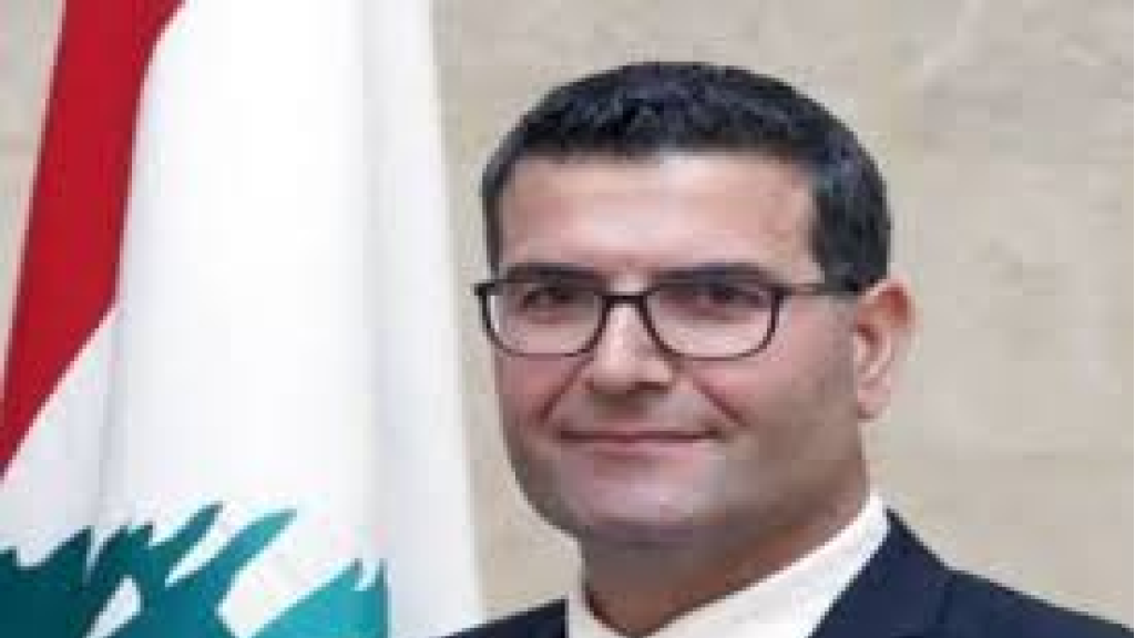 وزير الزراعة يغادر إلى سوريا 