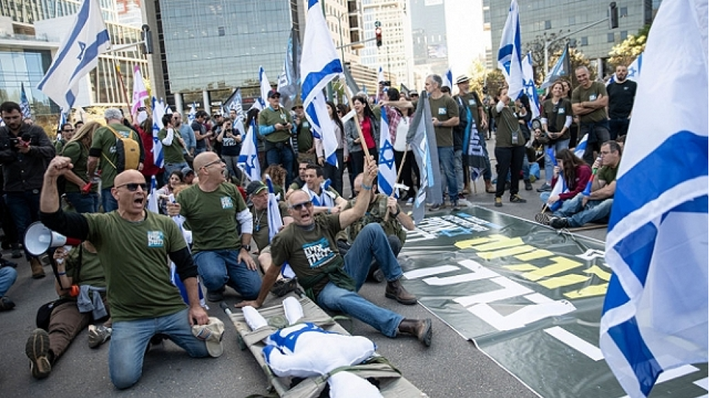 اضراب شامل في “إسرائيل”.. وشل حركة المطارات!