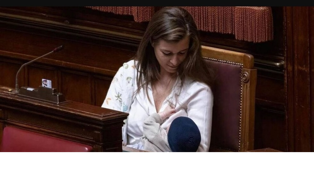 بالفيديو والصور: للمرة الأولى نائبة ترضع طفلها في إحدى جلسات البرلمان..
