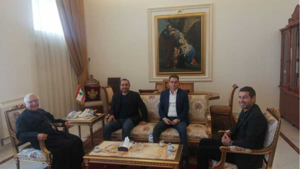 العبسي التقى وفدا من 