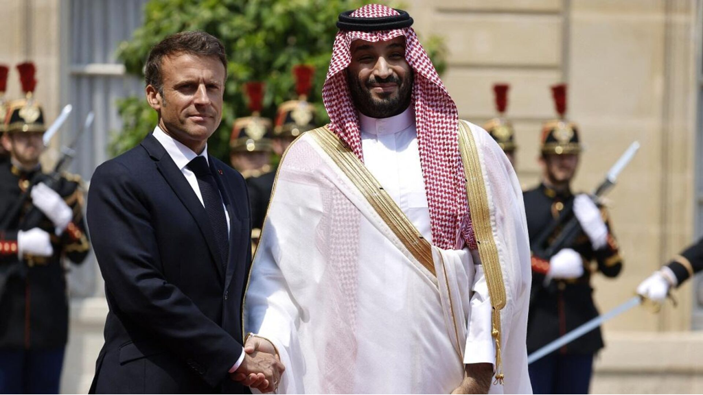 بيان الإليزيه.. ماكرون و بن سلمان أكّدا ضرورة إنهاء الفراغ السّياسيّ في لبنان