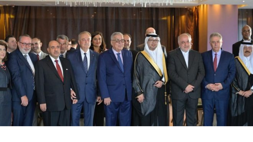 بالصور: عشاء دبلوماسي يجمع بخاري والسفير الإيراني