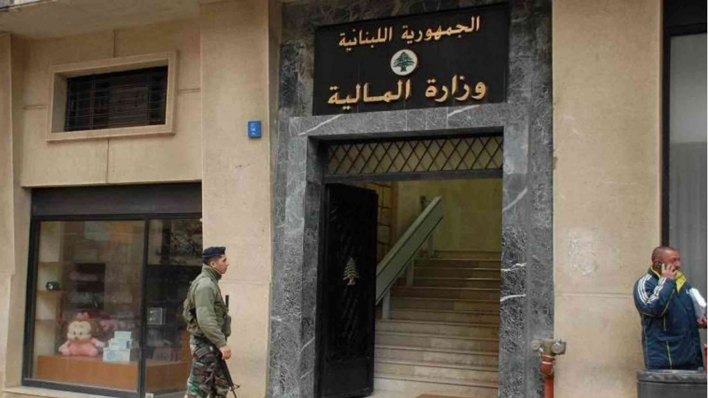 عيدٌ بلا رواتب ! 