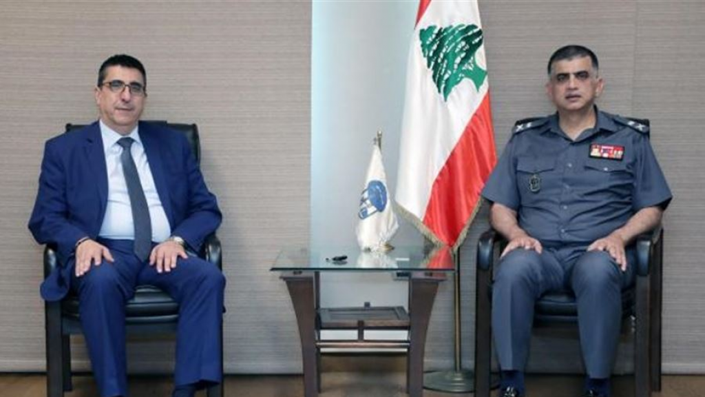 عثمان عرض مع وزير الشؤون للأوضاع العامة