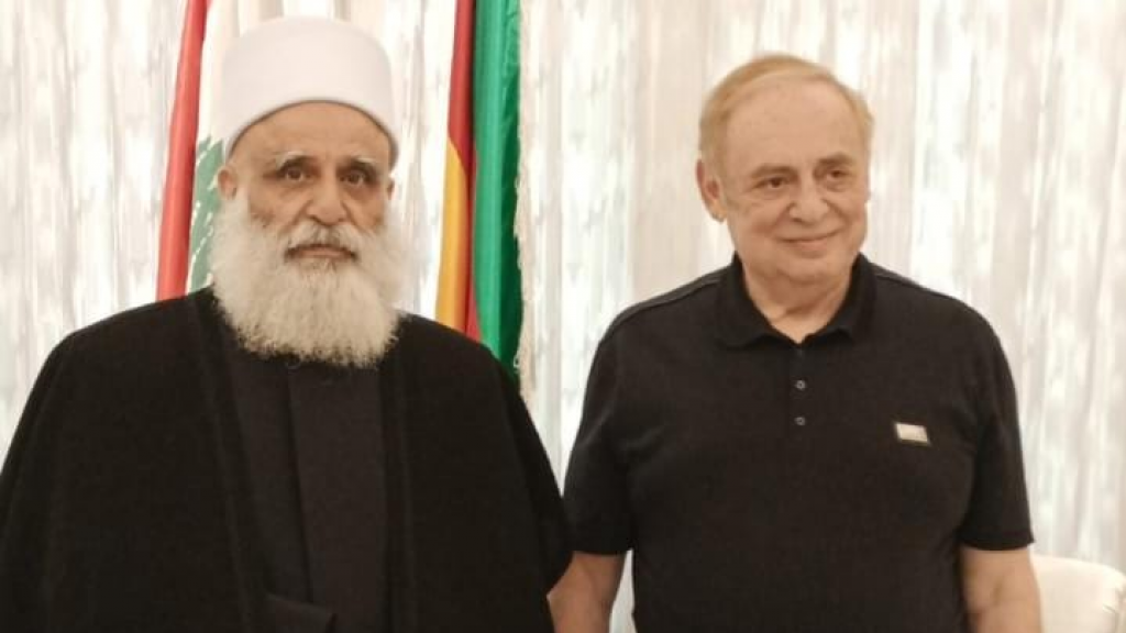 النائب البستاني زار الشيخ ابي المنى معايدا بالاضحى