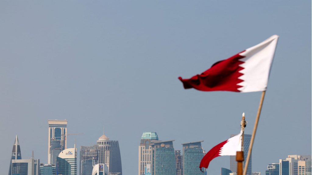 إجتماع سريّ في قطر… بمن التقى مستشار بايدن؟
