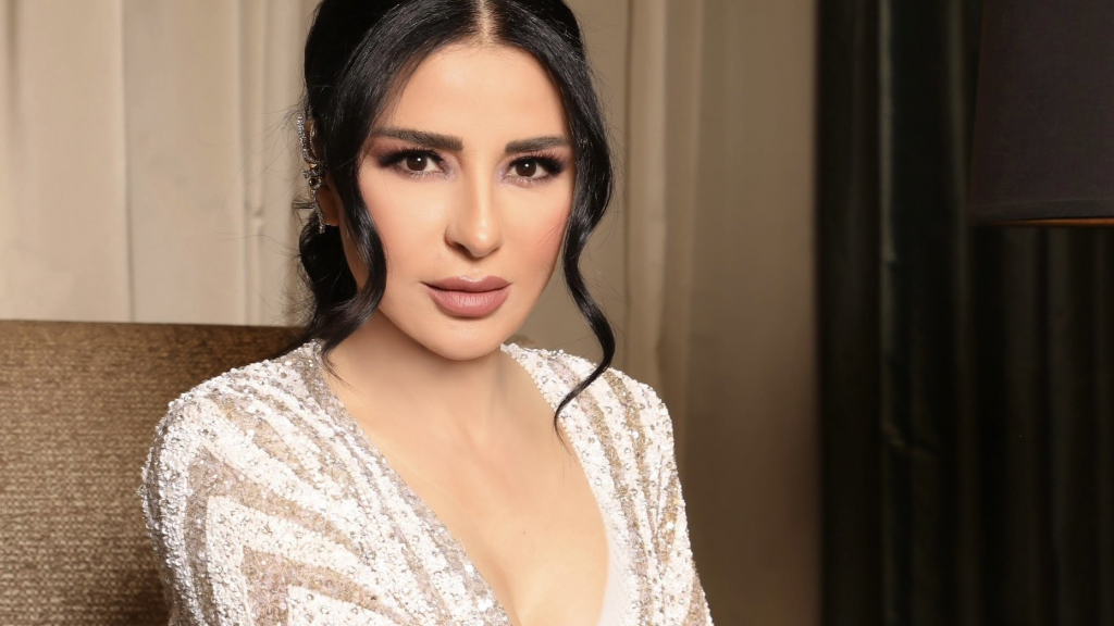 (بالفيديو) ماغي بو غصن توضح حقيقة فيديو العراك في الشارع 
