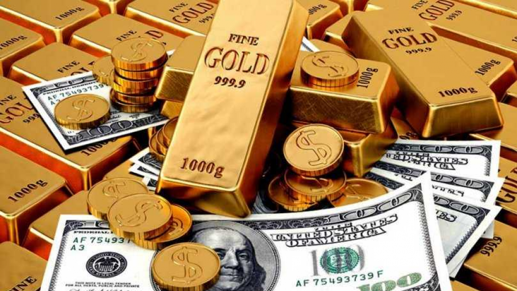 الذهب عند أعلى مستوياته في شهر
