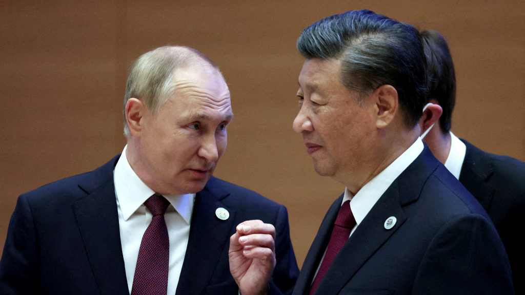 المخابرات الأميركية تتهم الصين بتزويد روسيا بتكنولوجيا عسكرية!