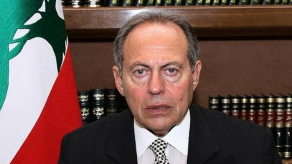 لحود: لست من 