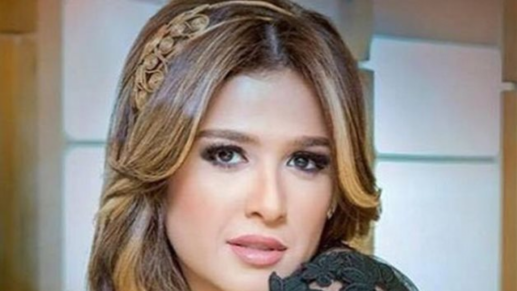 شفتان كبيرتان وخدان منتفخان – تشوه في وجه ياسمين عبد العزيز أم ماذا؟