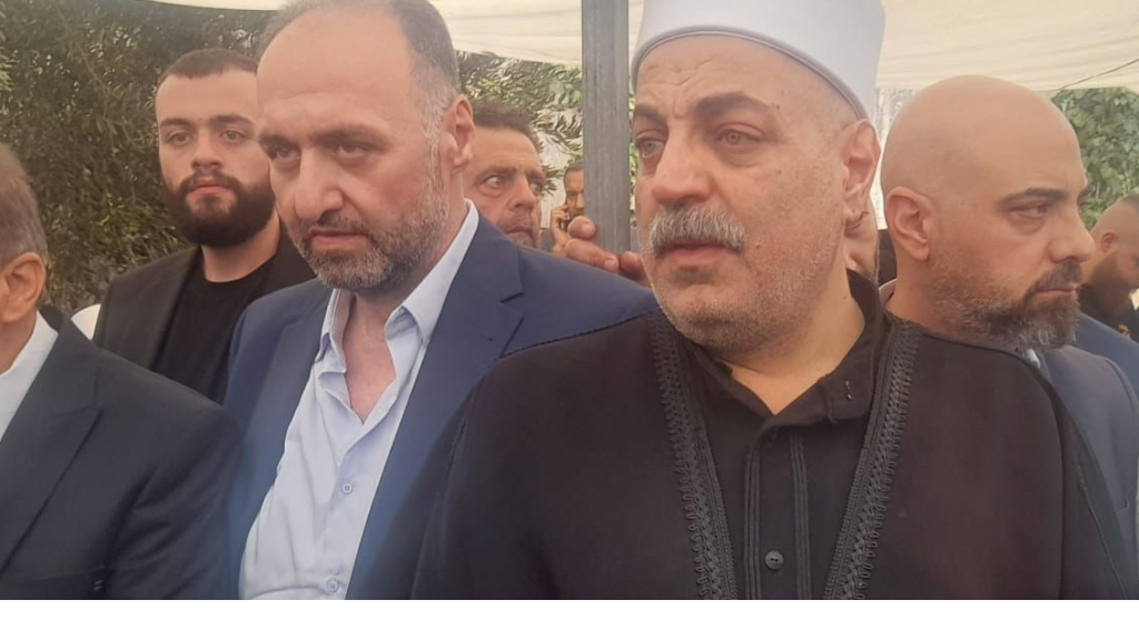 القيادي في 