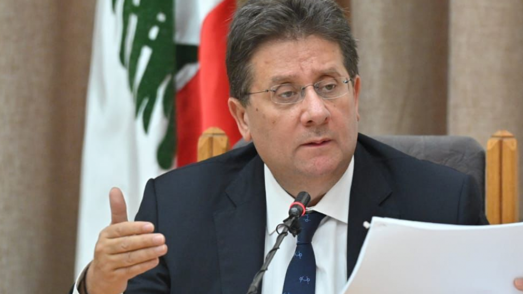 بدء جلسة لجنة المال والموازنة برئاسة النائب ابراهيم كنعان  وحضور وزير المال لمتابعة المستجدات حول اقتراح قانون إطار لإعادة التوازن للانتظام المالي في لبنان، واقتراح القانون الرامي إلى معالجة أوضاع المصارف في لبنان