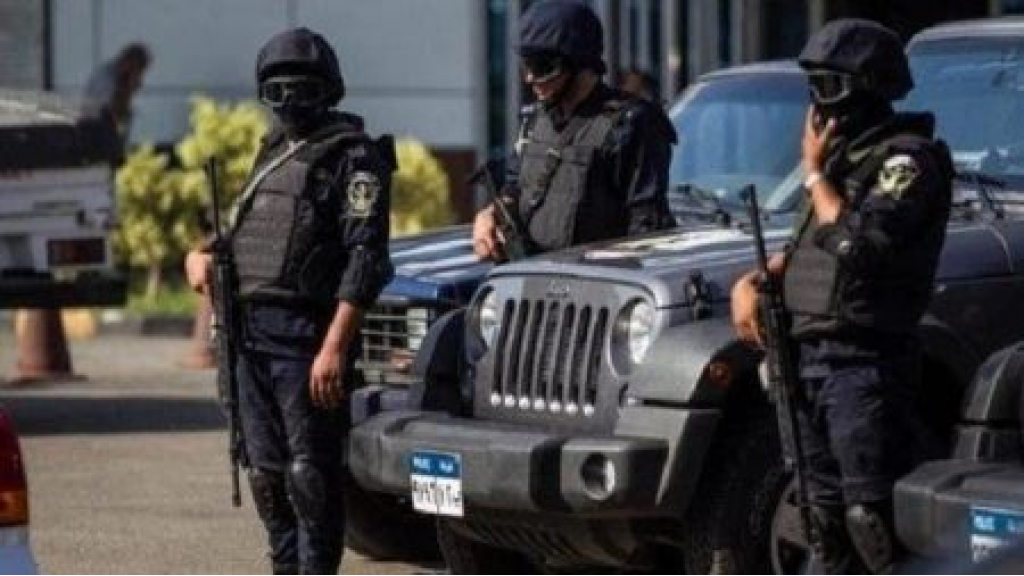 تفاصيل جديدة كشفت.. عاملة غدرت بالدبلوماسي العماني في مصر