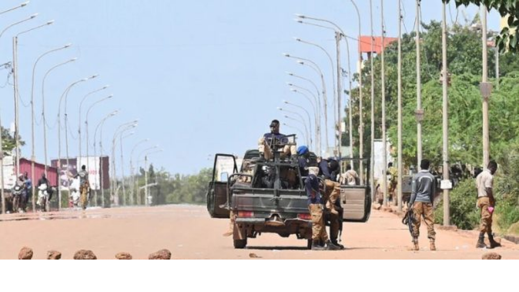مقتل 16 مدنيا في هجومين في بوركينا فاسو