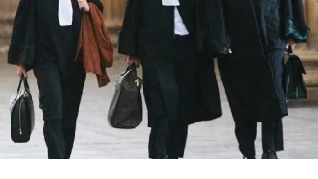 محامون يخالفون القانون!