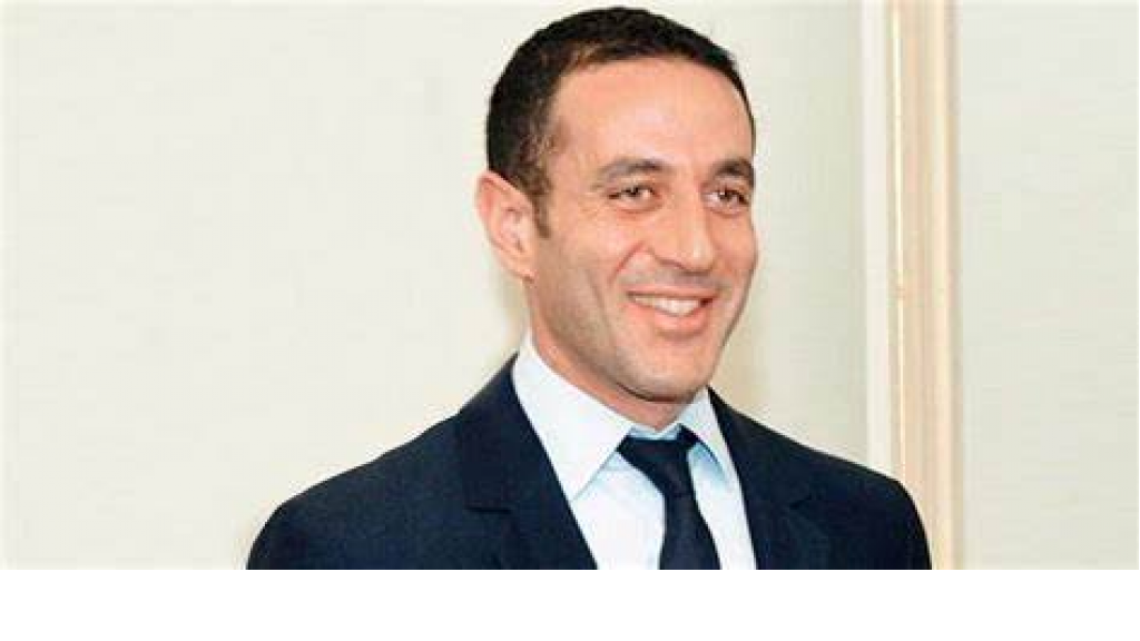 نادر الحريري لريفي: لنتقابل في القضاء أو الصمت لأمثالك أشرف