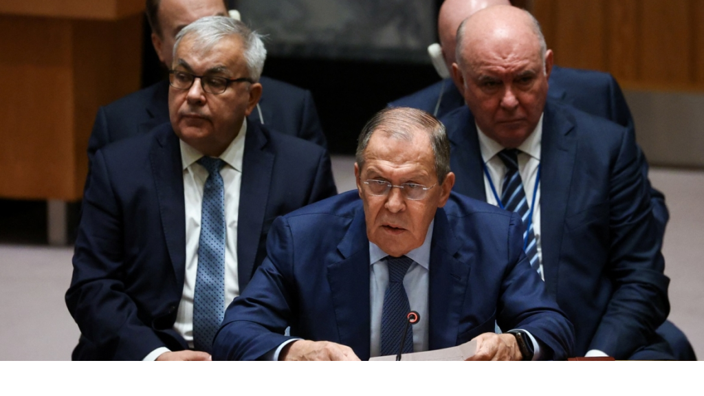 وصف الغرب بـ”إمبراطورية أكاذيب”.. وزير خارجية روسيا: مقترح الأمم المتحدة بخصوص إحياء اتفاق الحبوب غير واقعي