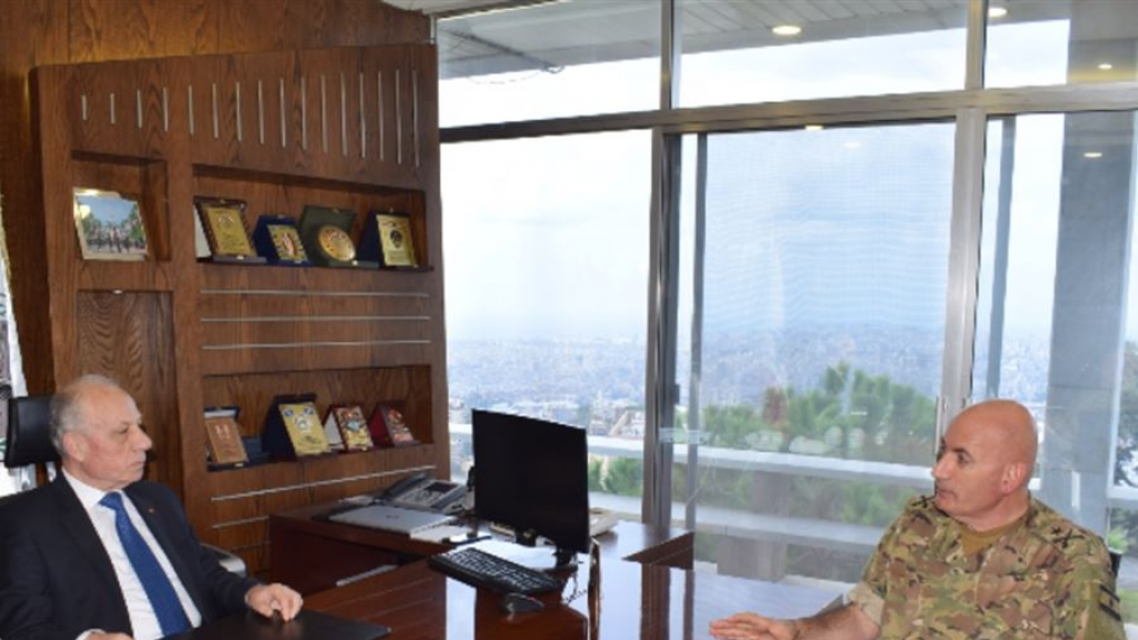 وزير الدفاع كلف العميد هادي الحسيني تسيير أعمال المديرية العامة للإدارة