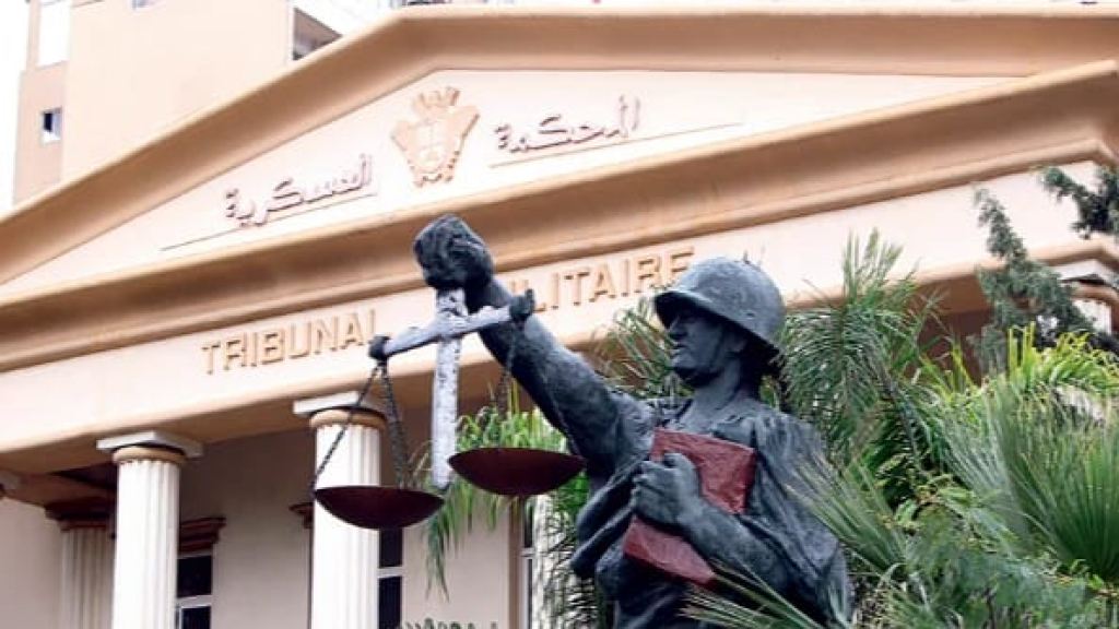 40 ألف دولار وعشيقة وتسهيلات.. جدل في العسكرية قبل حُكم 