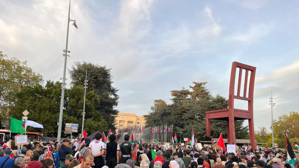 تظاهرة  في جنيف تندّد بالعدوان الإسرائيلي على الشعب الفلسطيني