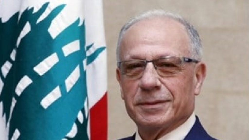 وزير الدفاع يوضح الملابسات التي رافقت غيابه عن 