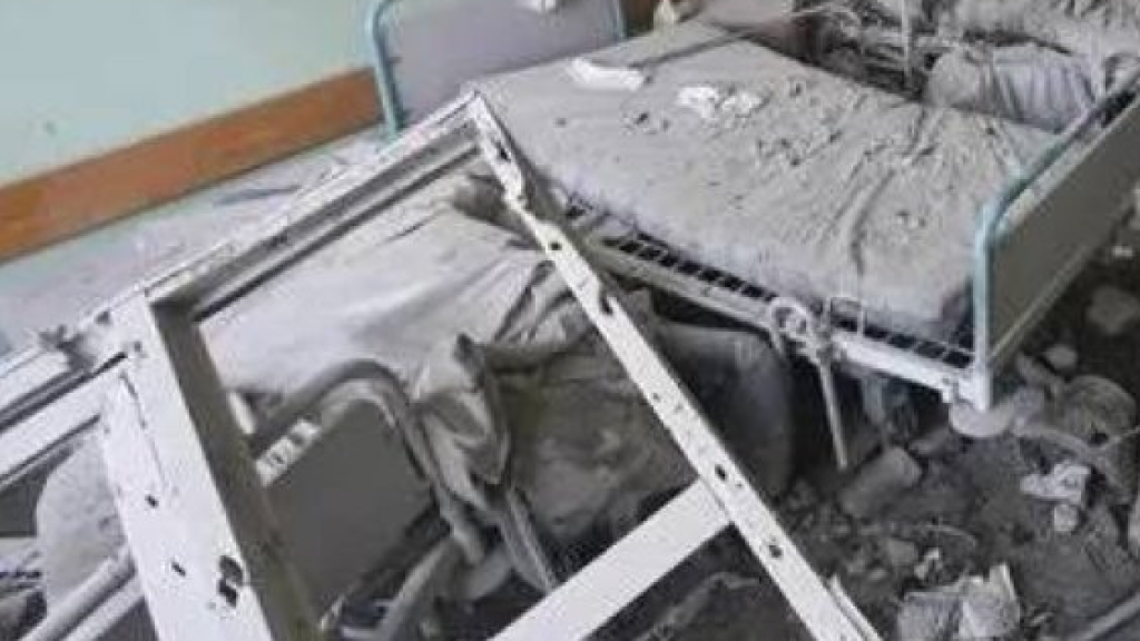 طيران الاحتلال يستهدف مستشفى الإندونيسي.. و30 إصابة!