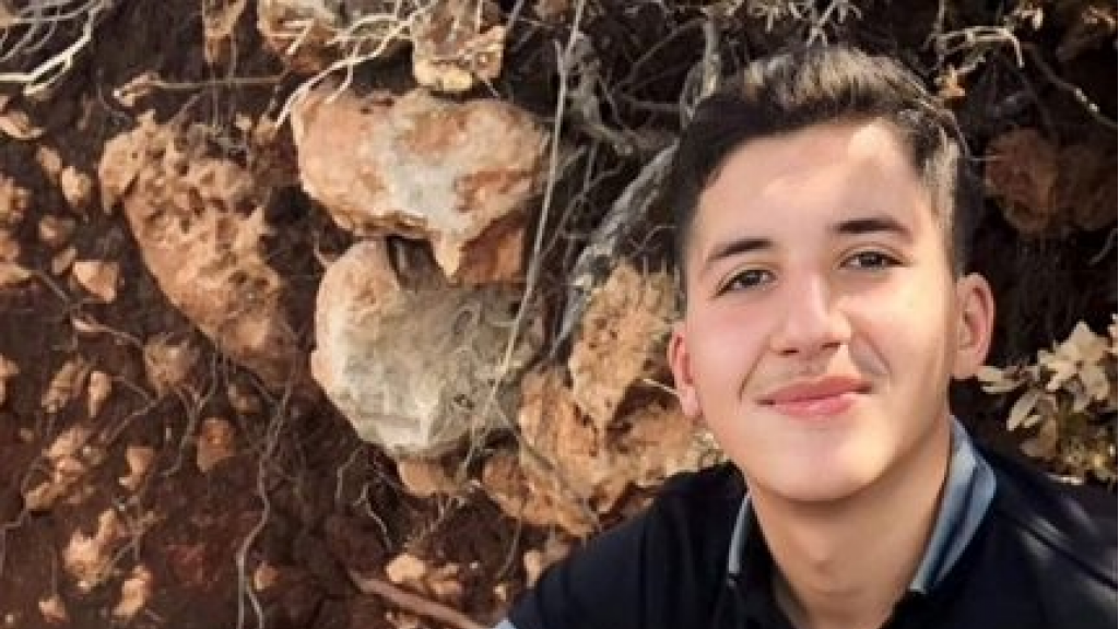 استشهاد الفتى حسين كوراني متأثراً بجروح اصيب بها بغارة مسيرة اسرائيلية 