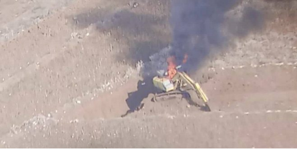 العدو يستهدف آلية “بوكلن” في عيترون