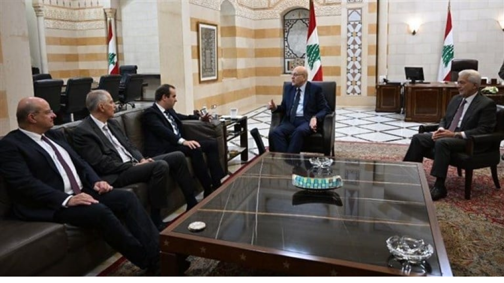 لقاءٌ بين ميقاتي ووزير الجيوش الفرنسي...