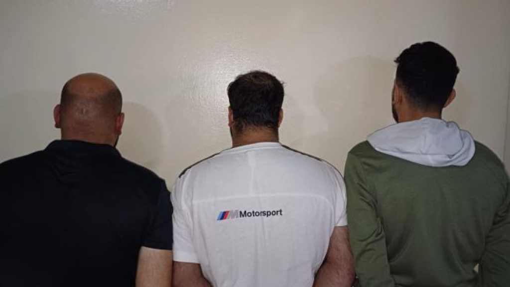 عصابة تستخدم الفايسبوك للإيقاع بالفتيات وابتزازهن للحصول على الأموال في قبضة قوى الأمن