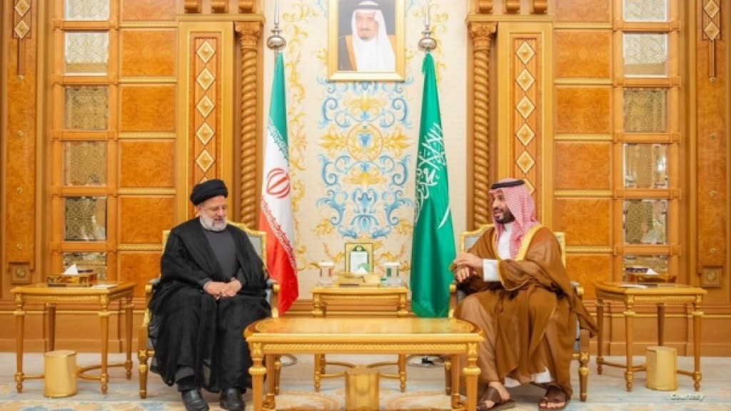 اول لقاء بين ولي العهد السعودي والرئيس الإيراني منذ إعادة العلاقات