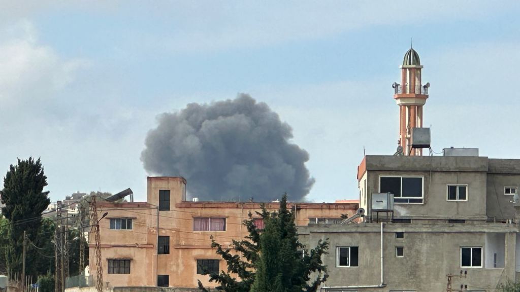 طيران العدو شن غارة على بلدة عيتا الشعب