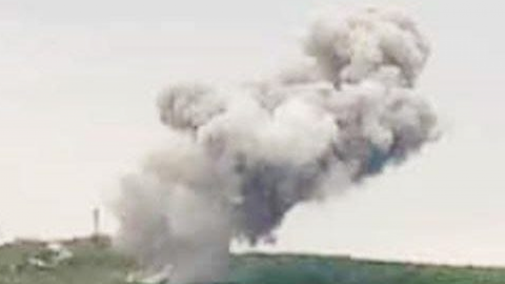 قصف معاد بالقذائف الفوسفورية على اللبونة وتدمير منزل في طيرحرفا