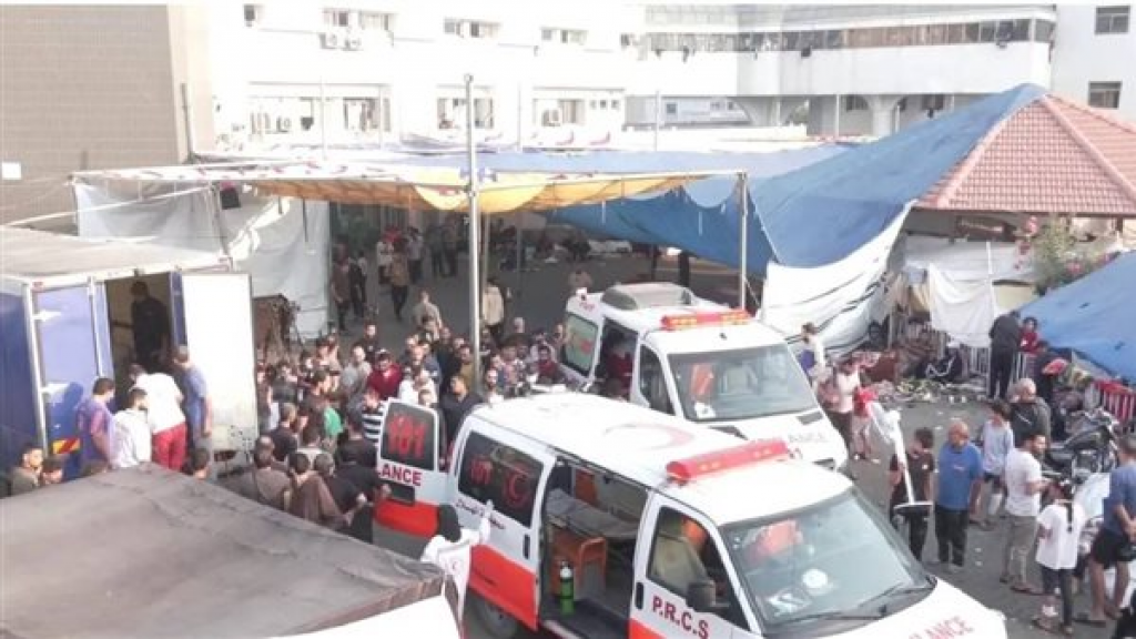 المرصد الأورومتوسطي: للتحقيق في اعتقال الاحتلال الكوادر الطبية بغطاء 